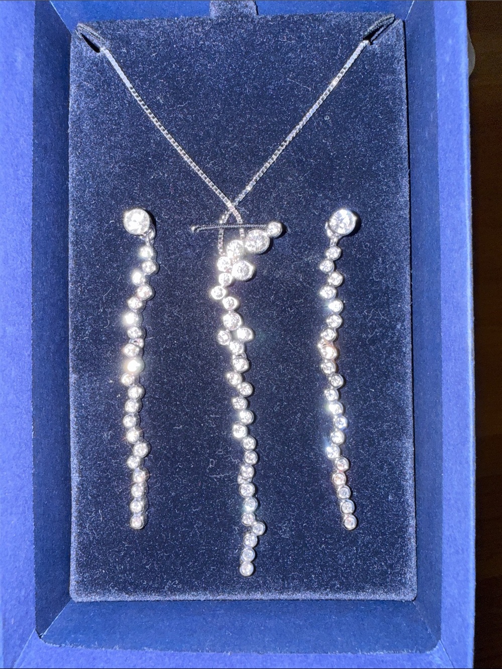 SWAROVSKI Fidelity Dangle Pendant and Earrings Set